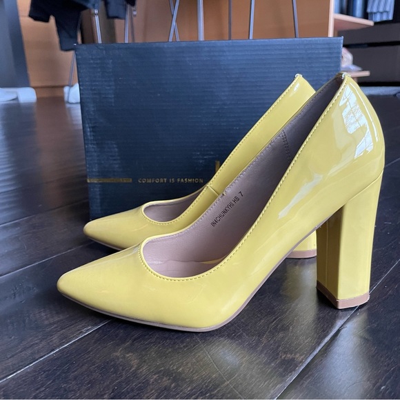Yellow Patent Leather Pumps - Picture 13 of 13